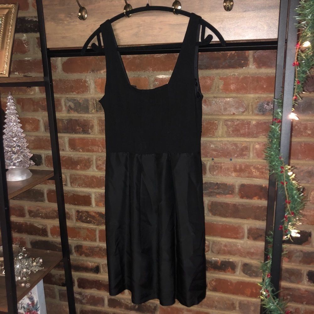 Theory Knit and Silk Pleated Mix LBD - Sz 4